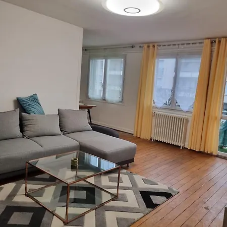 5 Pieces Traversant Proche Paris Appartement